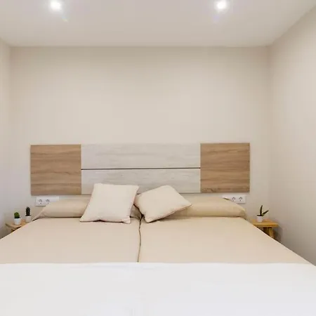 Апартаменти Sea View Forest